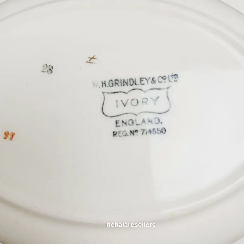 W.H. Grindley Marjorie Oval vegatable Bowl 10
